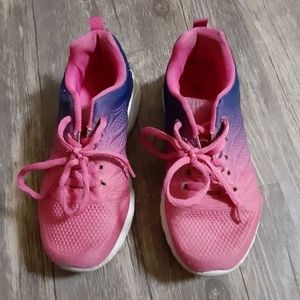 Girls sneakers